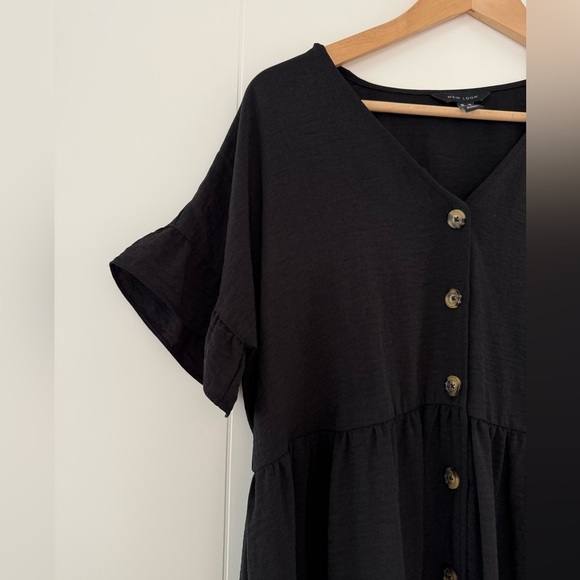 New Look Babydoll Flutter Sleeve Dress, size 8. - Picture 2 of 7